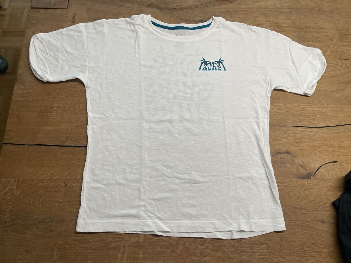 Roxy T-shirts: Roxy Shirt Oversized – D'occasion à Thun par nie_8v9b