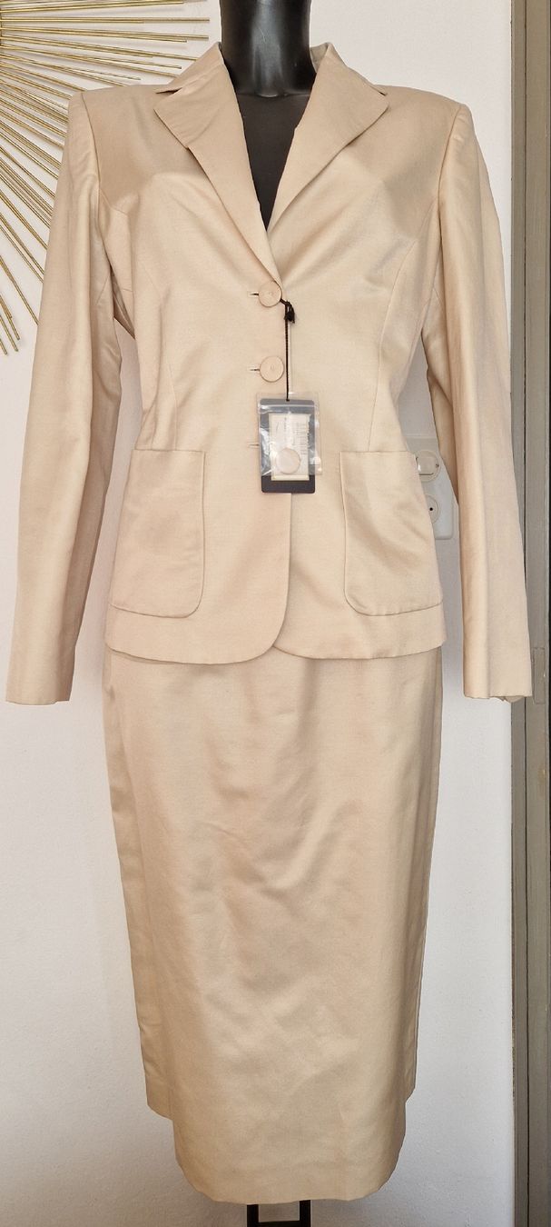 Completi & Tailleur: tailleur Les Copains, Original – Nuovo (secondo la descrizione) da Arbedo venduto da Gyn 5