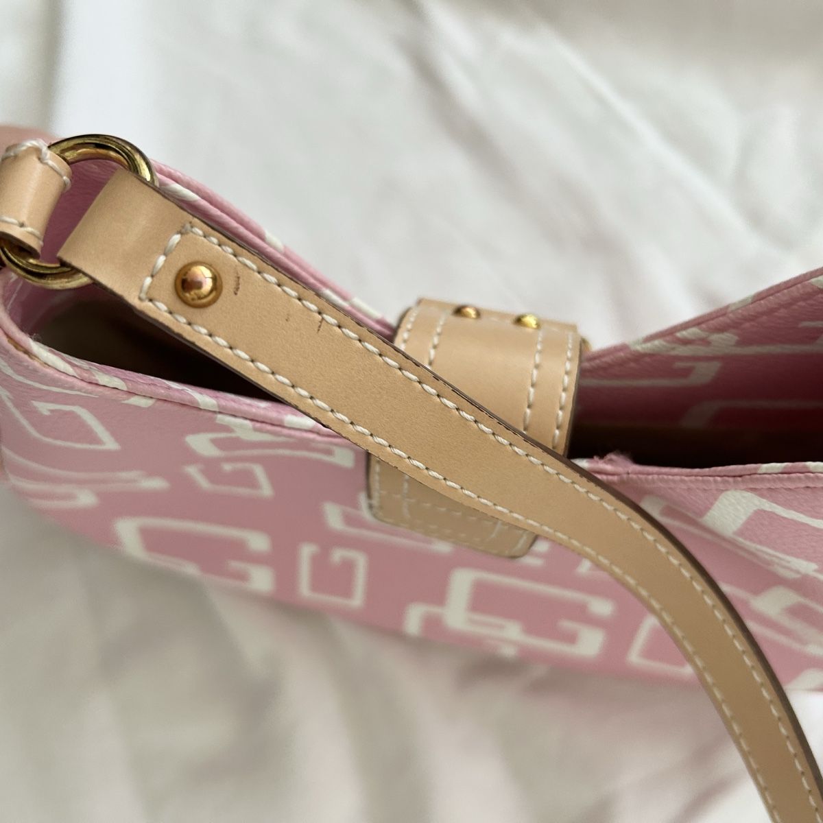 Guess Borse da donna: Sac guess vintage y2k rose – Usato da Genève venduto da Niara18 4