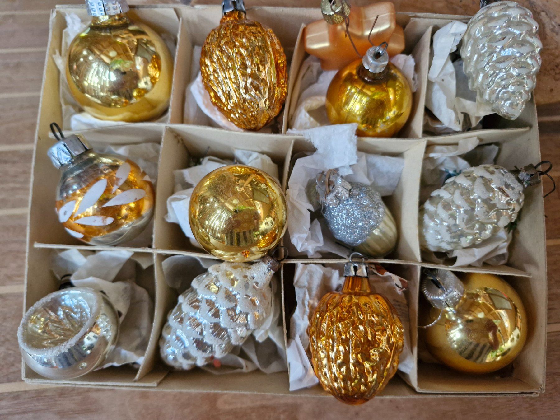 Toutes les décorations: antiker Christbaumschmuck – D'occasion à Guarda par rue_bpd7