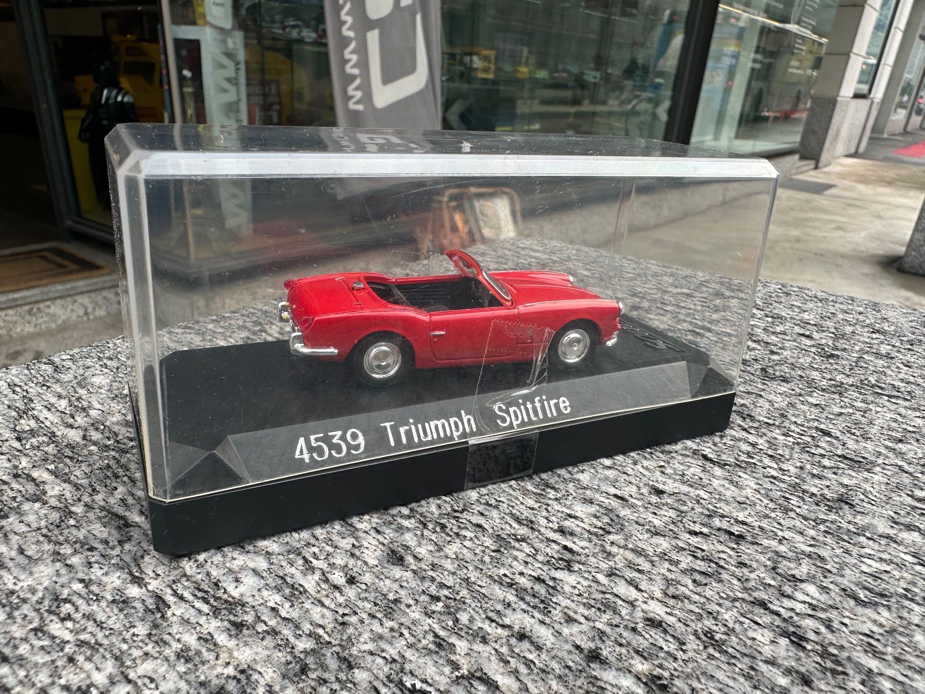 Kit di modellismo & Modellini statici: Solido 1:43 35600 Triumph Spitfire 4539 – Usato da Chiasso venduto da Carrara-Modellismo