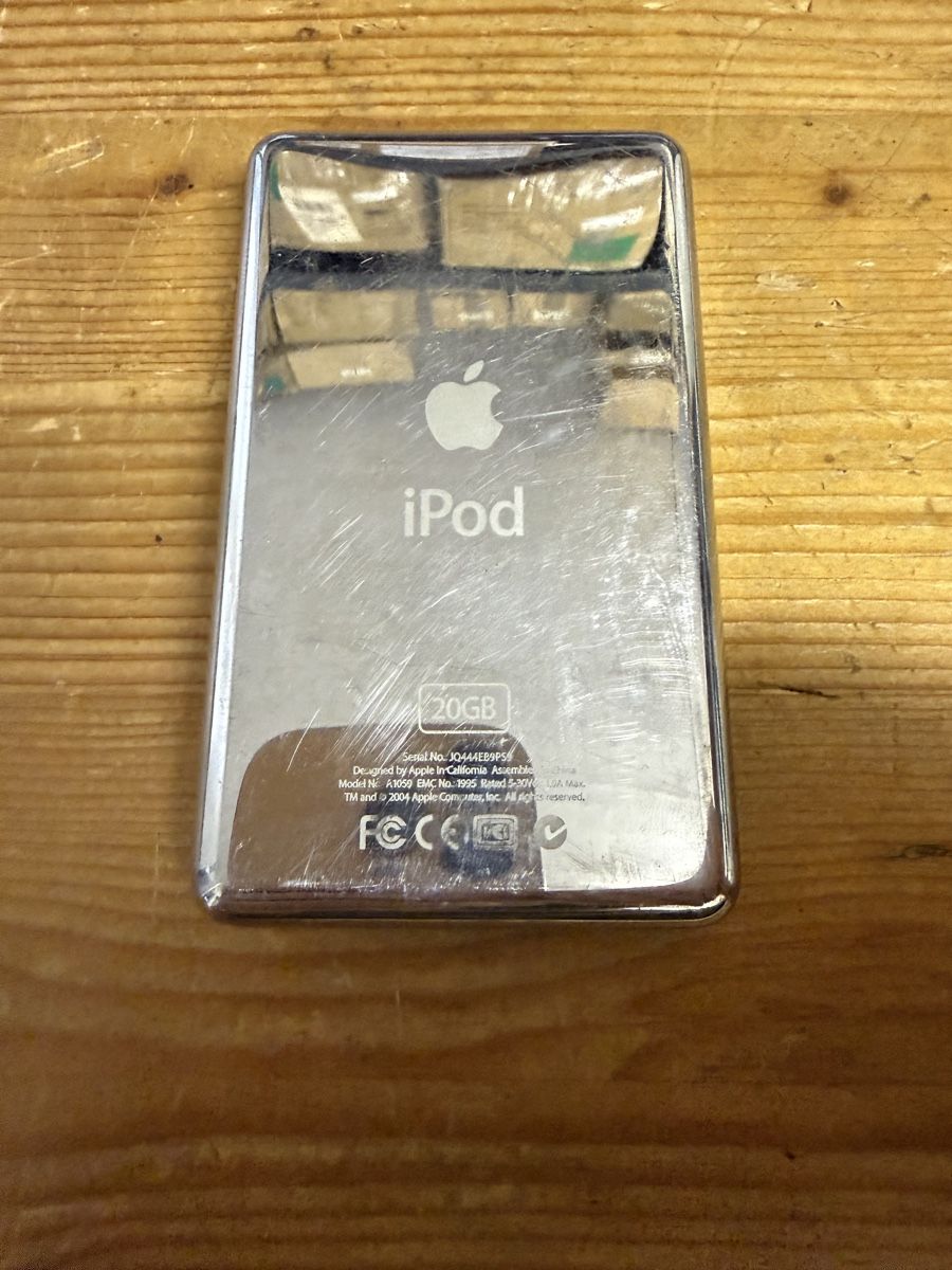 Apple Tragbarer Mediaplayer: iPod mit Click Wheel 20GB A1059 – Gebraucht aus Siebnen von icrservicesolutions 3