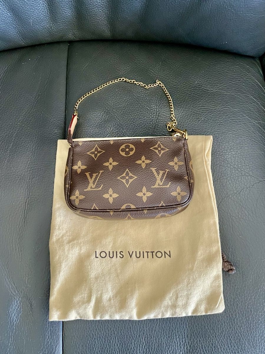 Louis Vuitton Taschen für Damen: Louis Vuitton Mini Pochette Accessoires – Gebraucht aus Richterswil von Prangins9