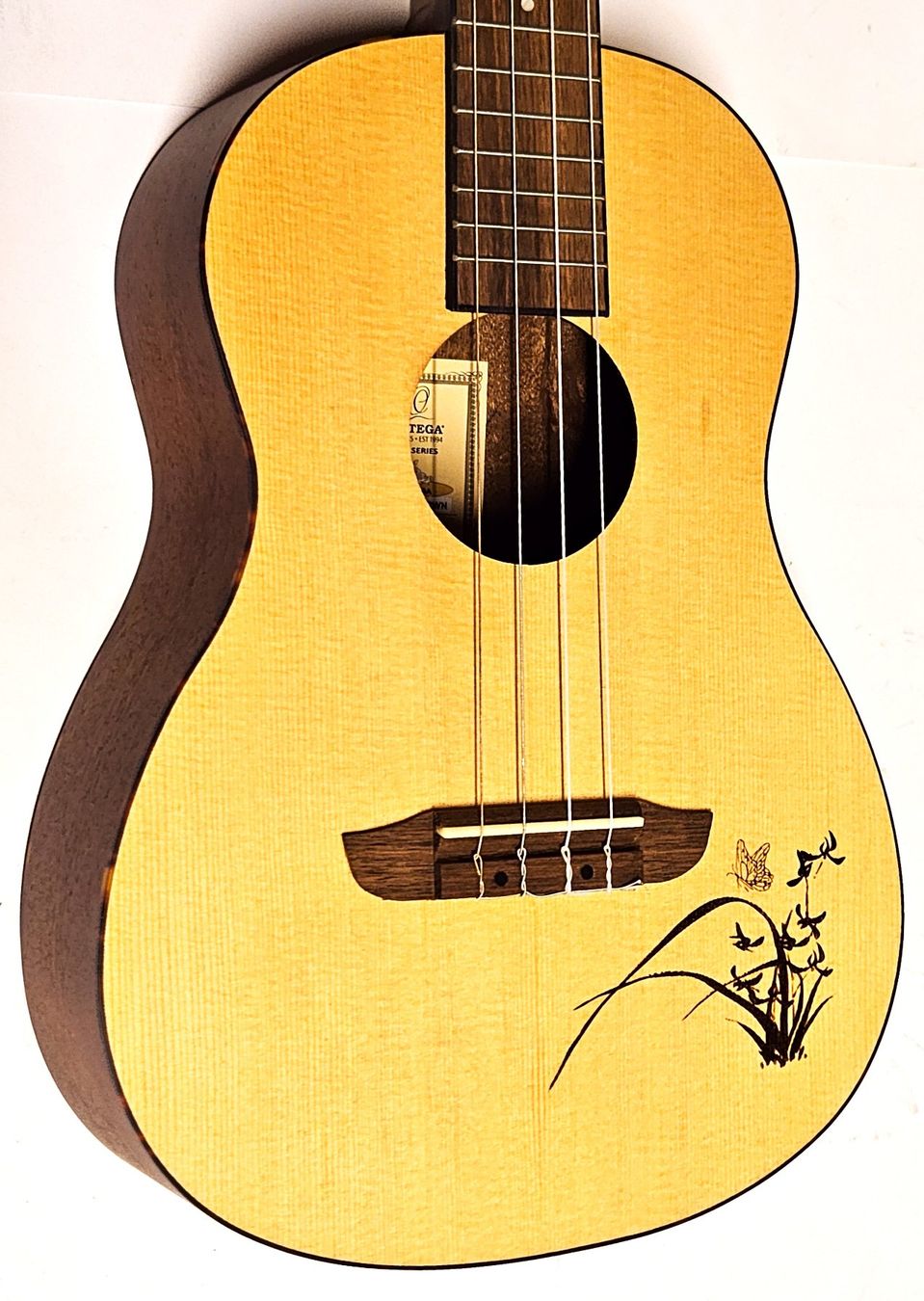 Musikinstrumente: Bariton-Ukulele ORTEGA ohne Etui NEU – Neu und originalverpackt aus Wöschnau von Musikhaus-Luethy5012 2