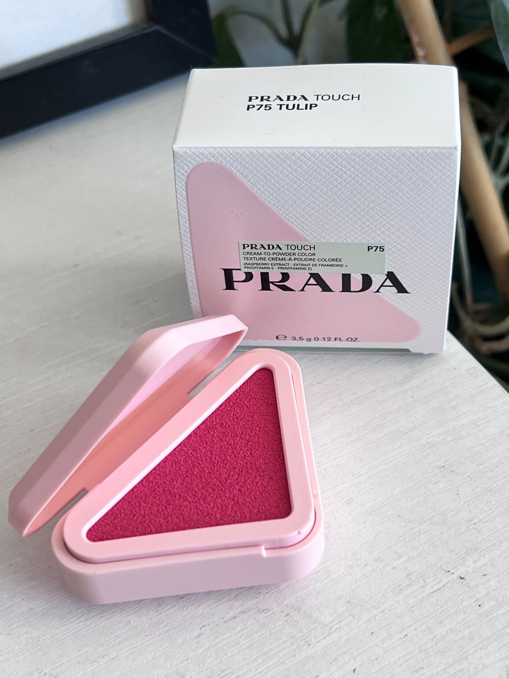 Make-up: NEU PRADA Touch Blush P75 Tulip – Neu und originalverpackt aus Effretikon von YaMn 2