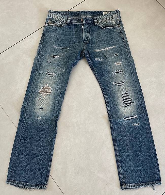 Jeans: Jeans diesel – D'occasion à Locarno par Tiz89