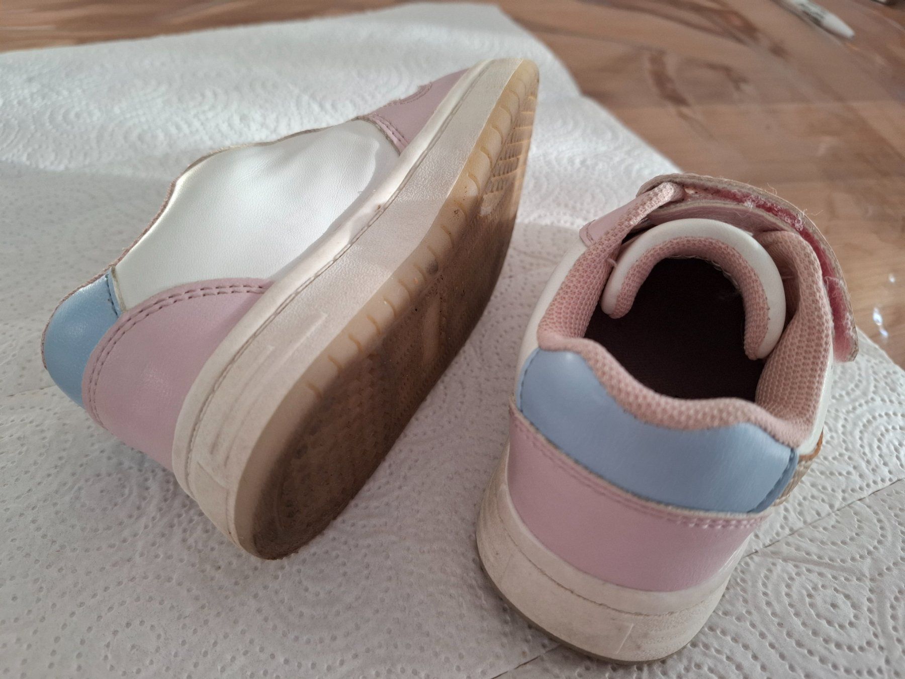 Schuhe für Mädchen: Cupcake Couture Sneaker, Gr. 23 – Gebraucht aus Dornach von shoe-lina 2