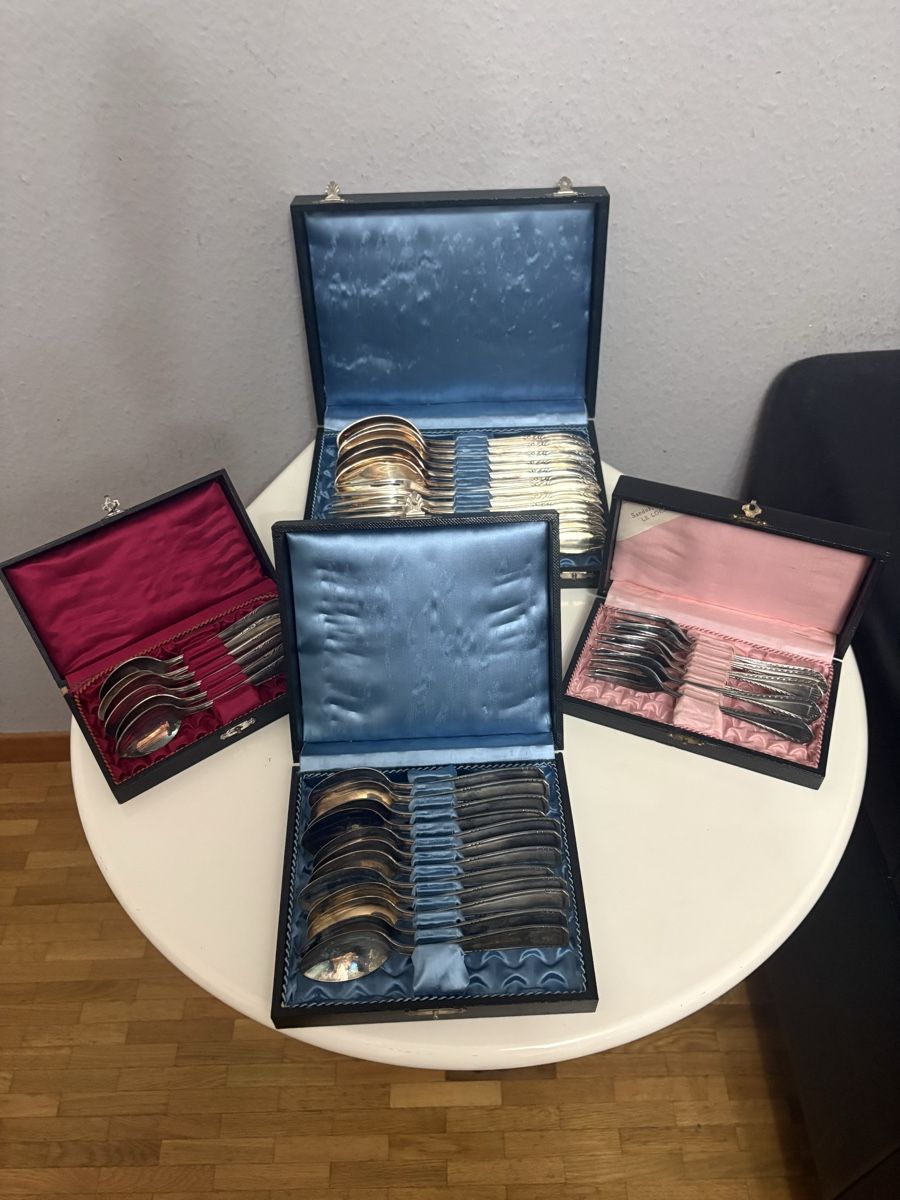 Komplettküchen: Lot de 4 Managers anciens  – Gebraucht aus petit lancy von FerreiraLuis