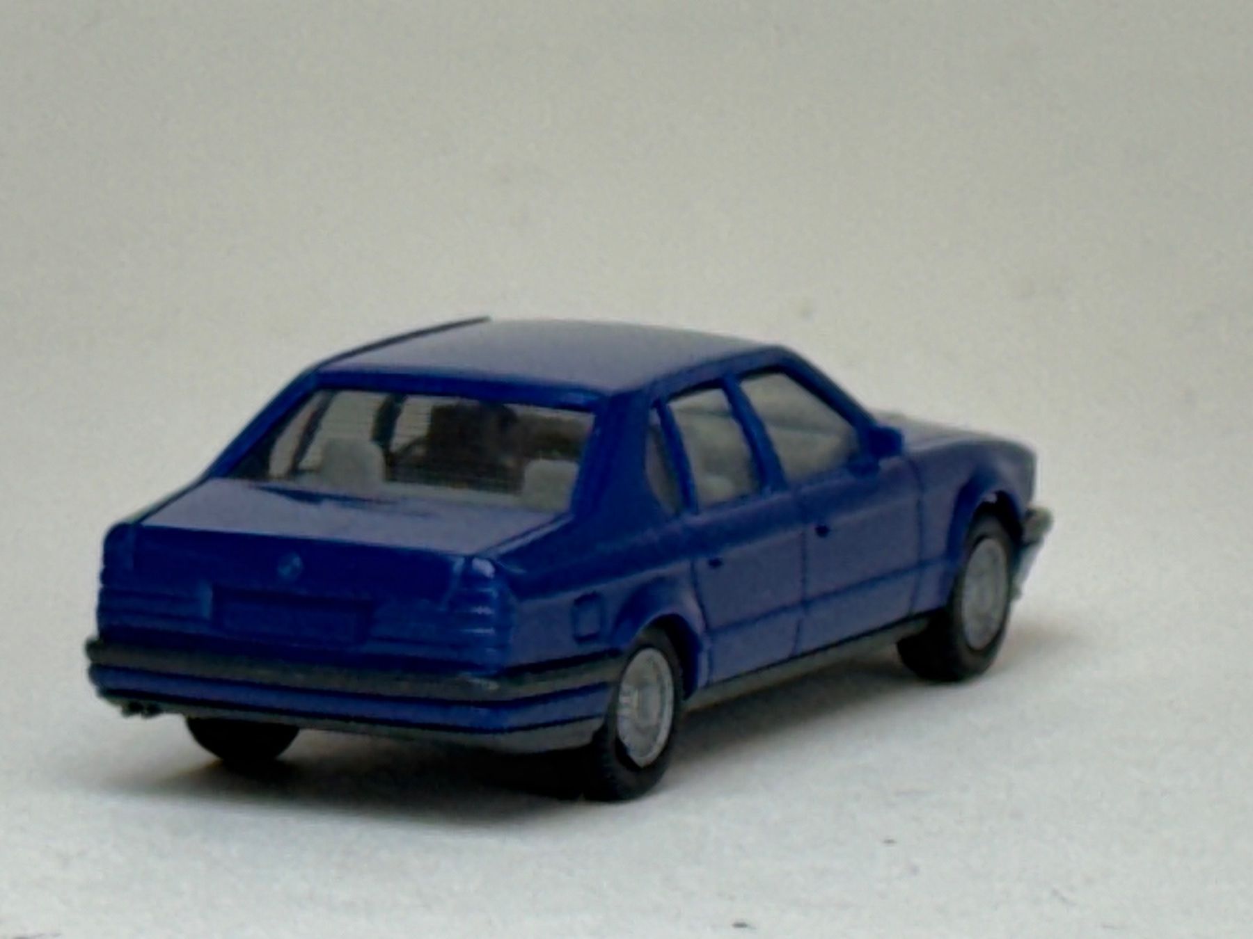 Herpa Modellini d'auto: Herpa BMW 735 I blau – Usato da Elm venduto da Wikmtz 1