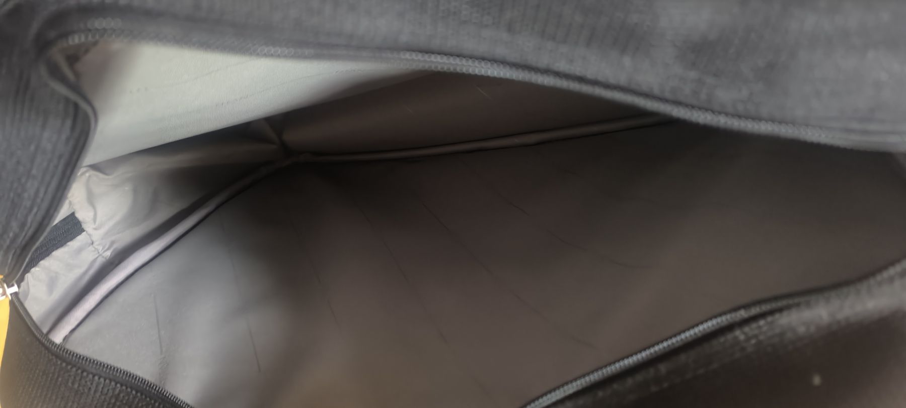 Valigie & Borse: Laptoptasche – Nuovo (secondo la descrizione) da Fischbach LU venduto da bub_9f5v 4