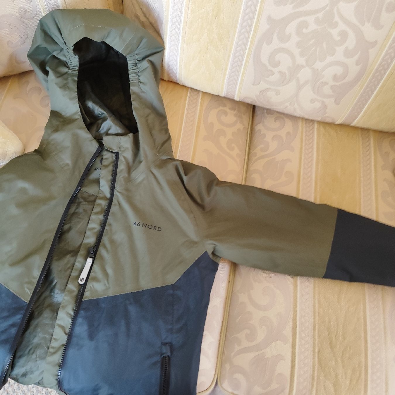 Giacche & Cappotti: Windjacke 128 – Usato da Langnau am Albis venduto da Judithsebi 3