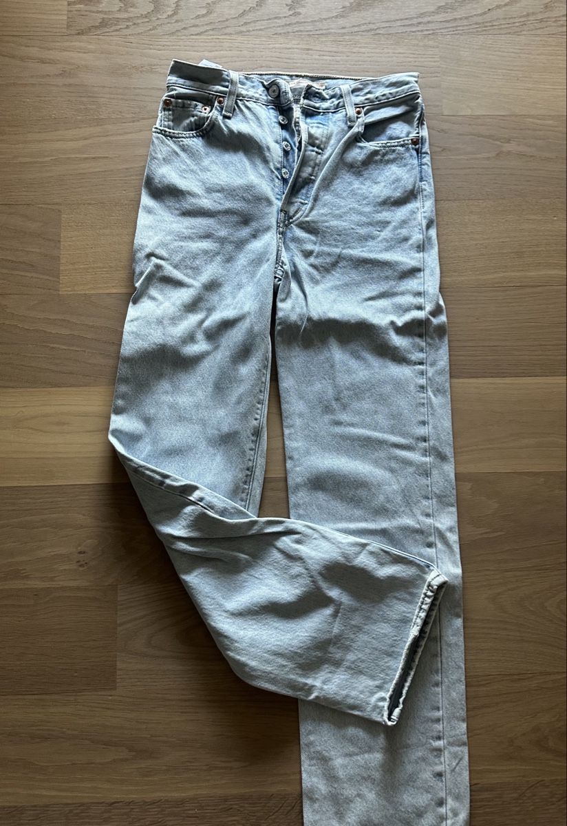 Levi's Jeans: Levi's Jeans – D'occasion à Kloten par niinaa.5
