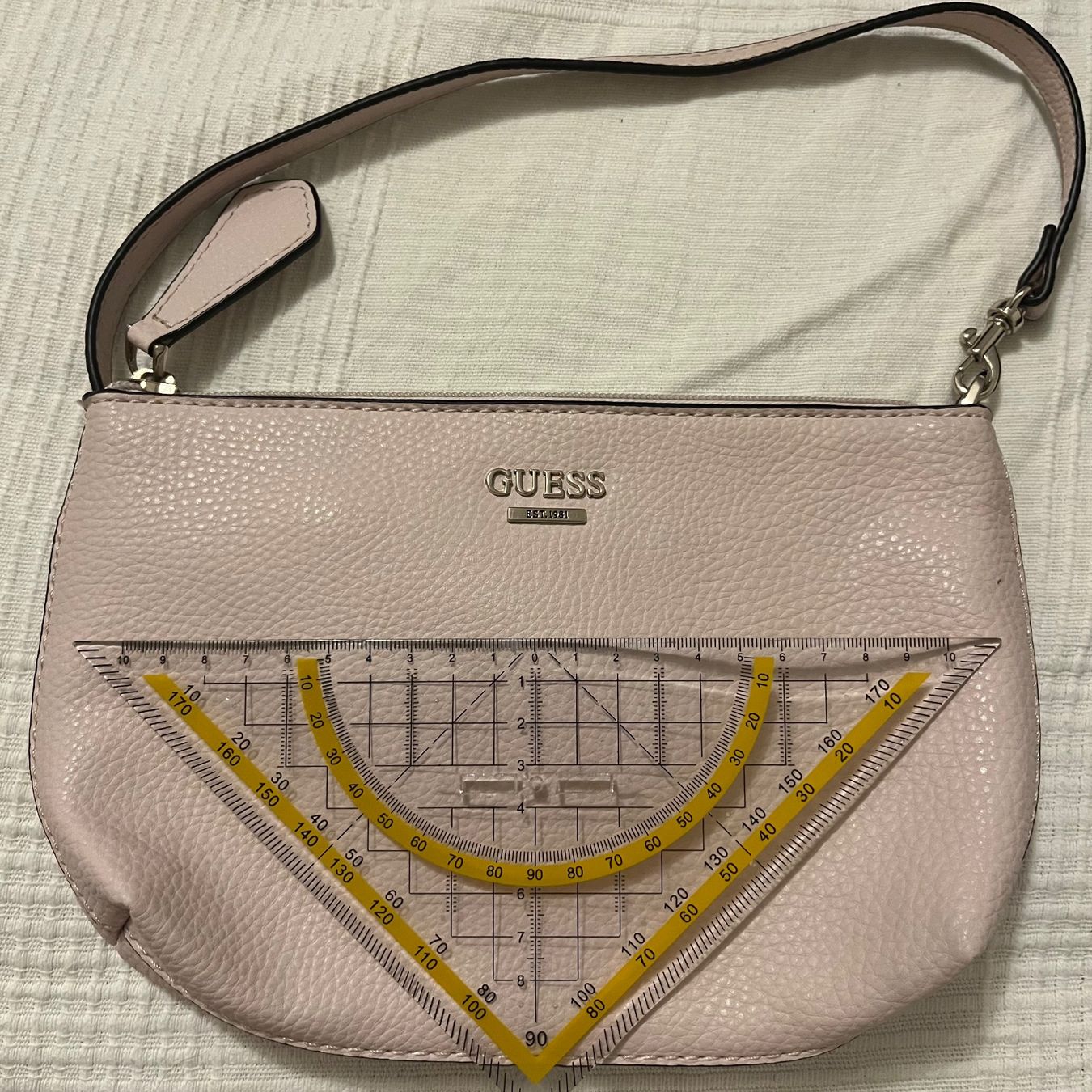 Guess Taschen für Damen: Guess Tasche – Gebraucht aus Zürich von cho_2k5t 3