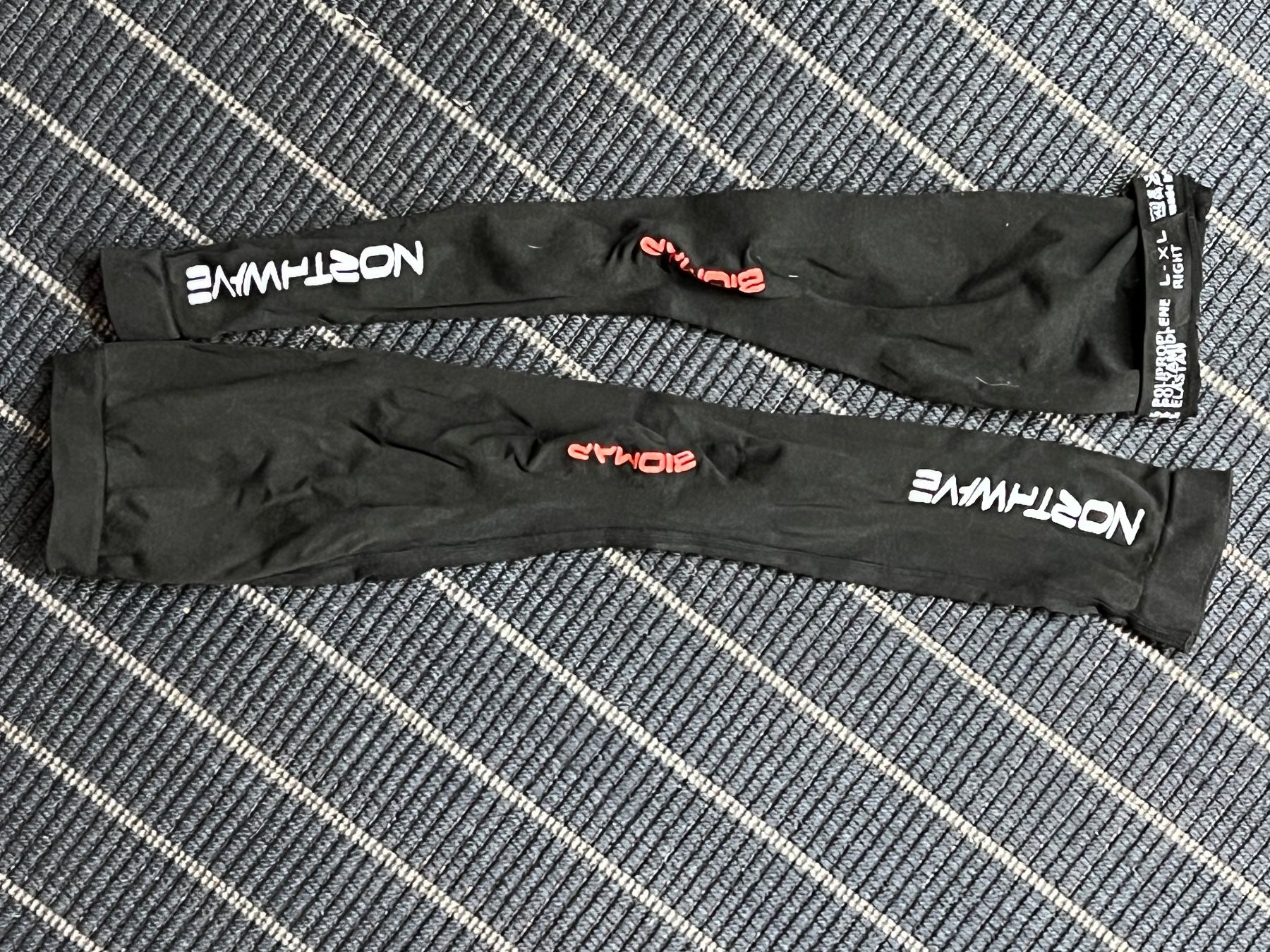 Leibchen & Hosen: Armlinge Northwave  L/XL – Gebraucht aus Eschen von Sele-Radsport