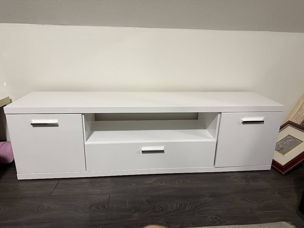 Meubles TV: Weisse TV-Kommode / Sideboard 175 cm  – D'occasion à Kaiseraugst par mato.p