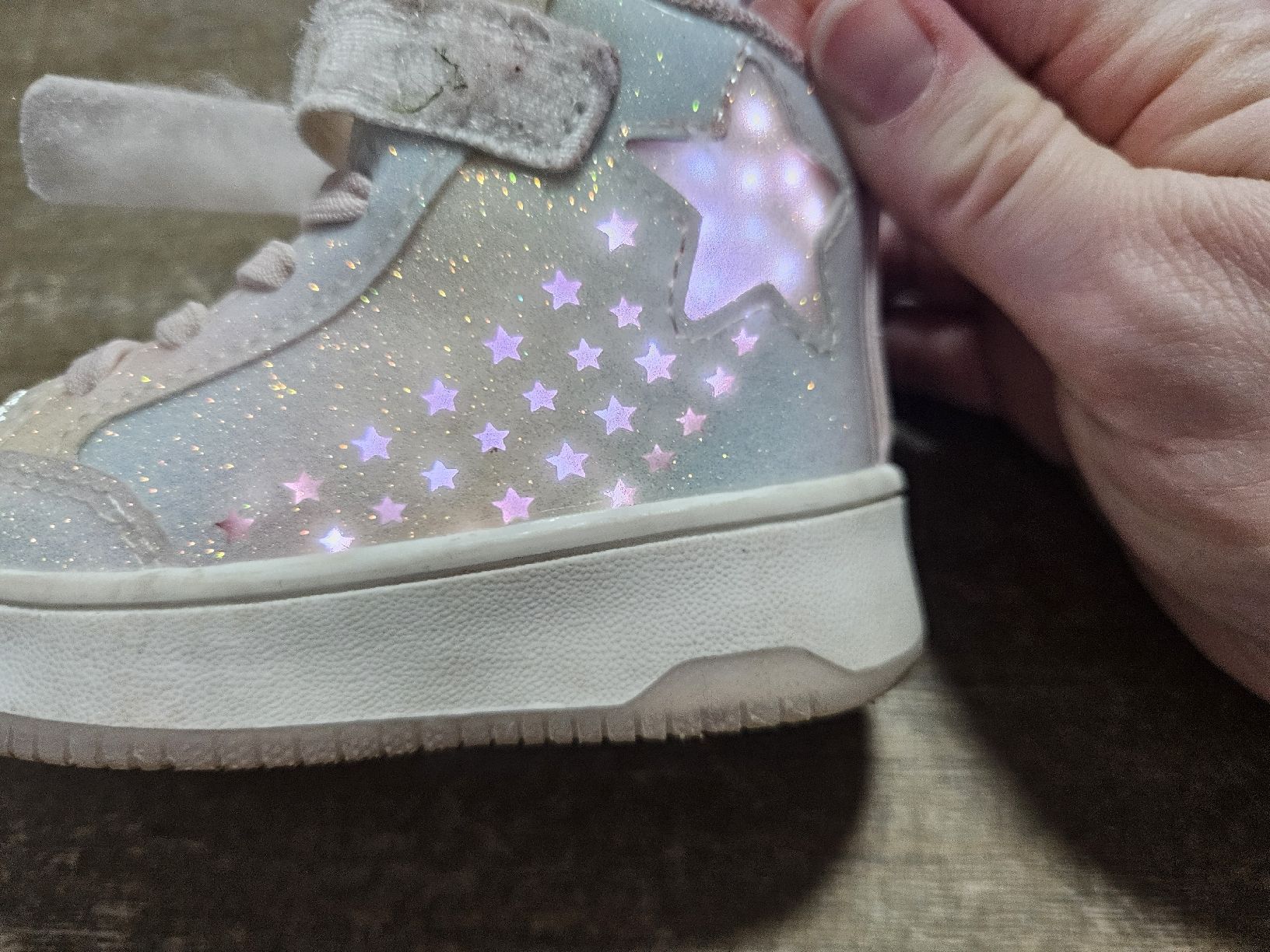 Scarpe per ragazze: Funkelnde Mädchen Schuhe mit Sternen Grösse 25 – Usato da Horw venduto da Zedy01 4