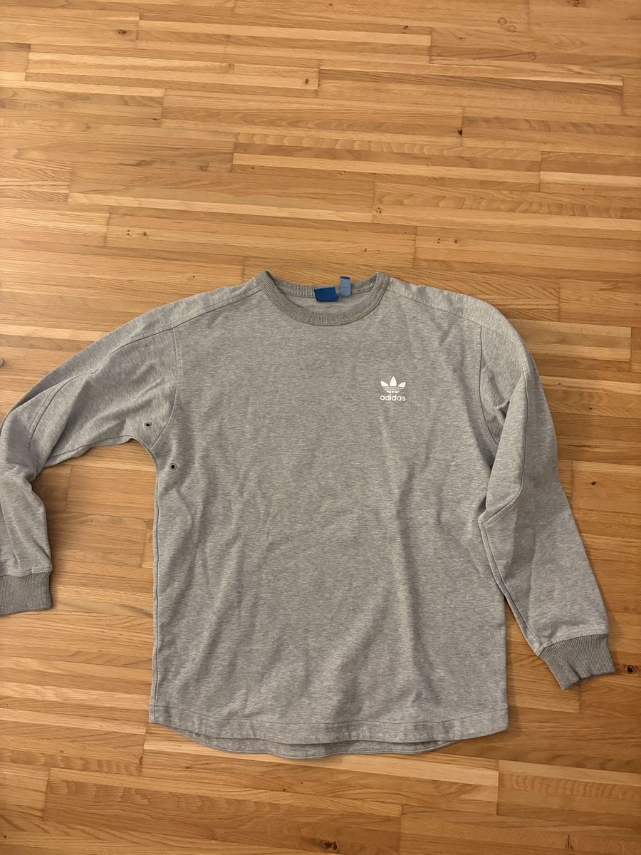 Adidas Pullover & Sweatshirts: Adidas Pullover Grösse M – Gebraucht aus Malters von lar_hkm7
