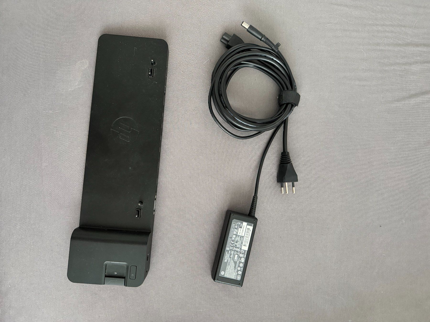 Hewlett Packard Docking station: HP 2013 UltraSlim Docking Station – Usato da Zürich venduto da ger_sy28