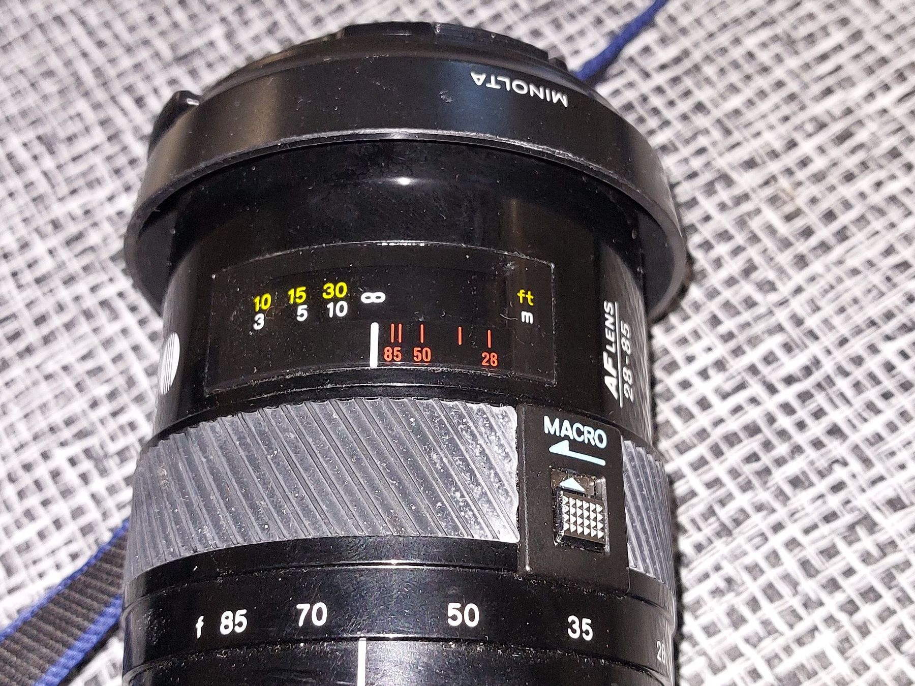 Minolta Fotocamera: Minolta  7000 AF Analog mit Blitzgerät und Wechselobjekt – Nuovo (secondo la descrizione) da Kloten venduto da Romy45 2