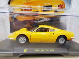 Centauria Le grandi Ferrari 1/24 , 246 GT Dino + Buch