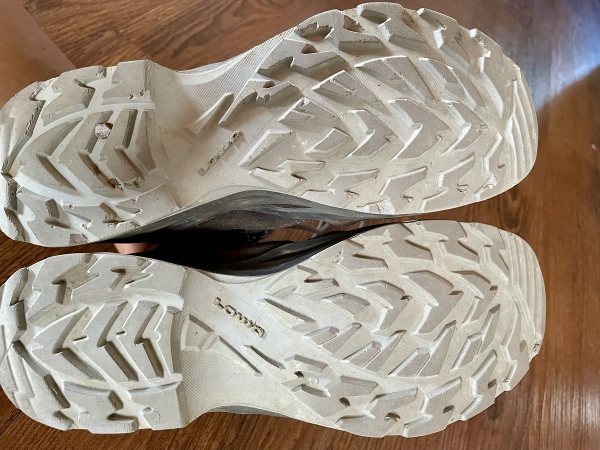 Lowa Scarpe da uomo: Wanderschuhe Lowa  – Usato da Herisau venduto da Ciaoschein 2