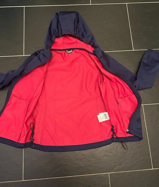 Giacche & Cappotti: Softshell-Jacke - Top Zustand / Grösse 146/152 – Usato da Niederlenz venduto da nad_7g5w 2