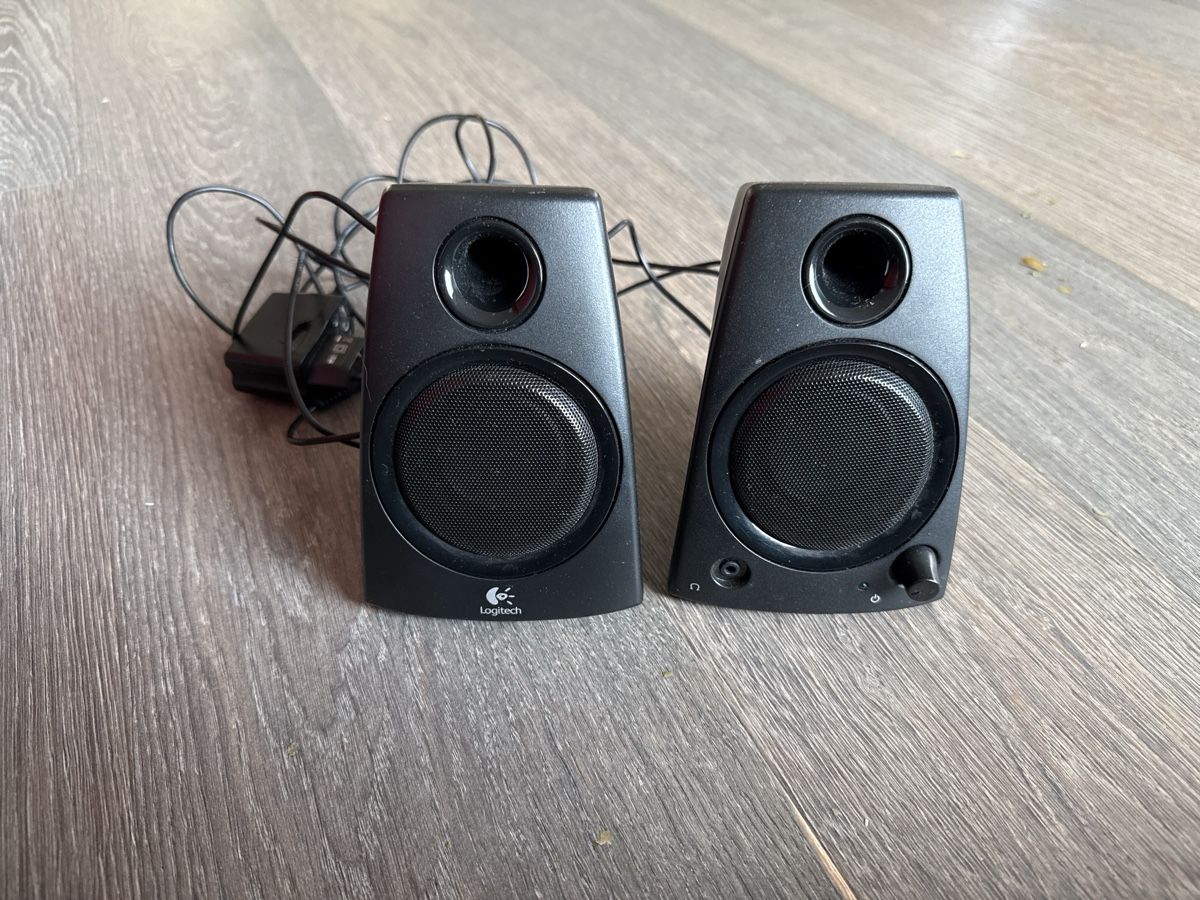 Logitech Casse acustiche: Lautsprecher Logitech guter Zustand – Usato da Euthal venduto da 99Antik 1