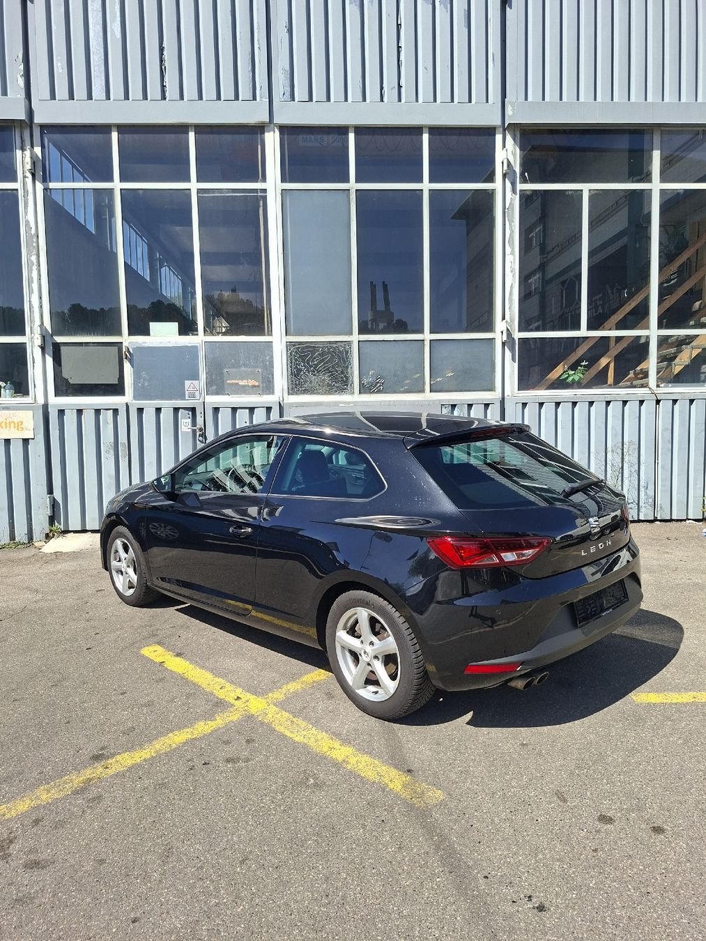 Seat Automobili: Seat Leon 1.4 FR – Usato da Kloten venduto da Tk-autohilfe 2