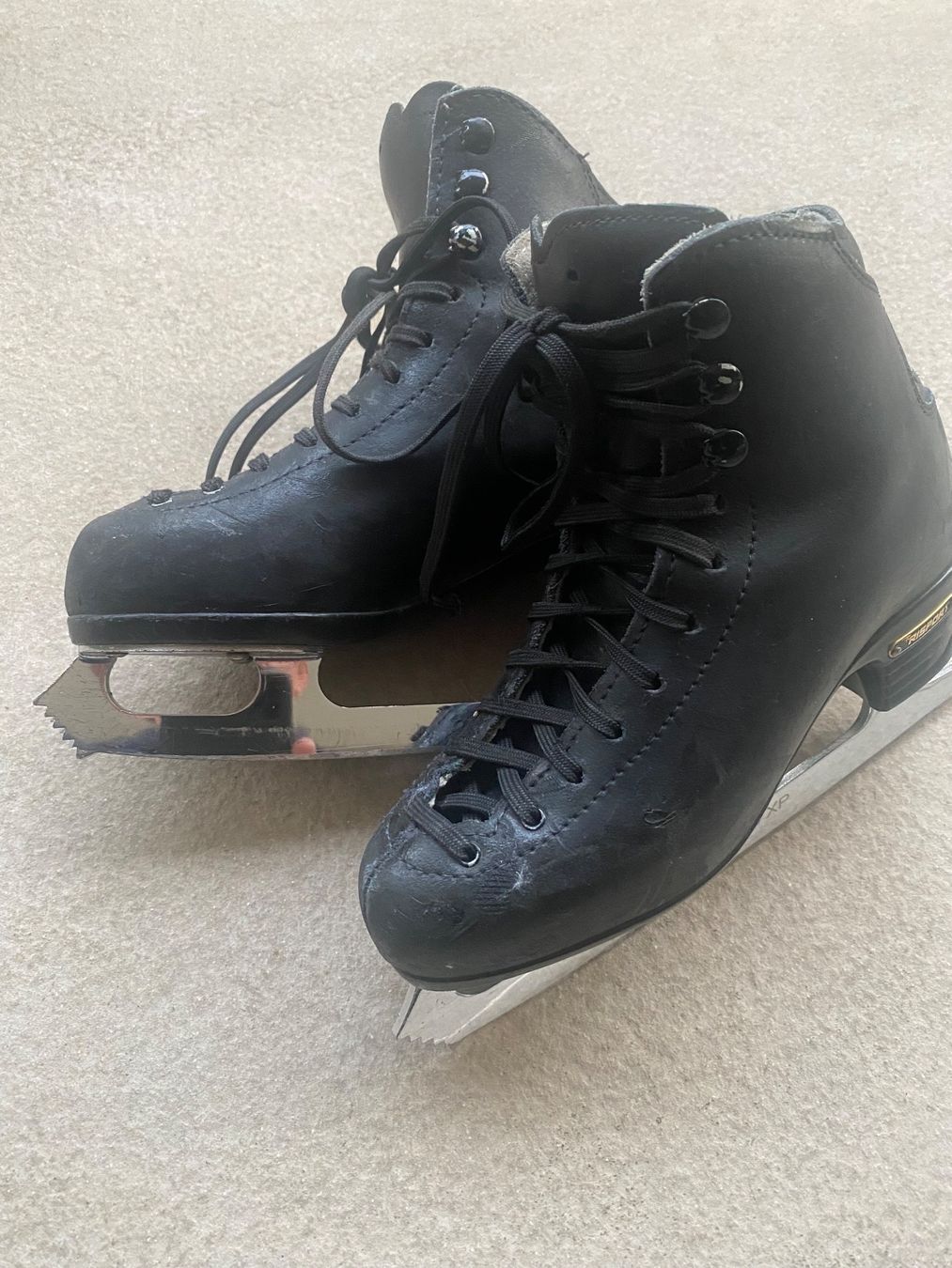 Schlittschuhe: Schlittschuhe Gr. 32 /Eisen Aspire XP – Gebraucht aus Emmenbrücke von Aabbaa