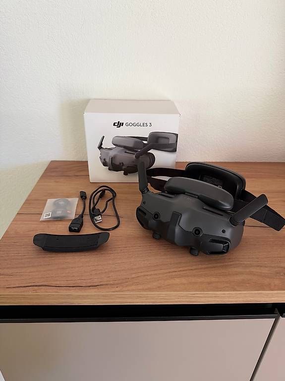 DJI VR Brille: DJI GOGGLES 3 – Neu (gemäss Beschreibung) aus St-Légier-Chiésaz von din_w57k