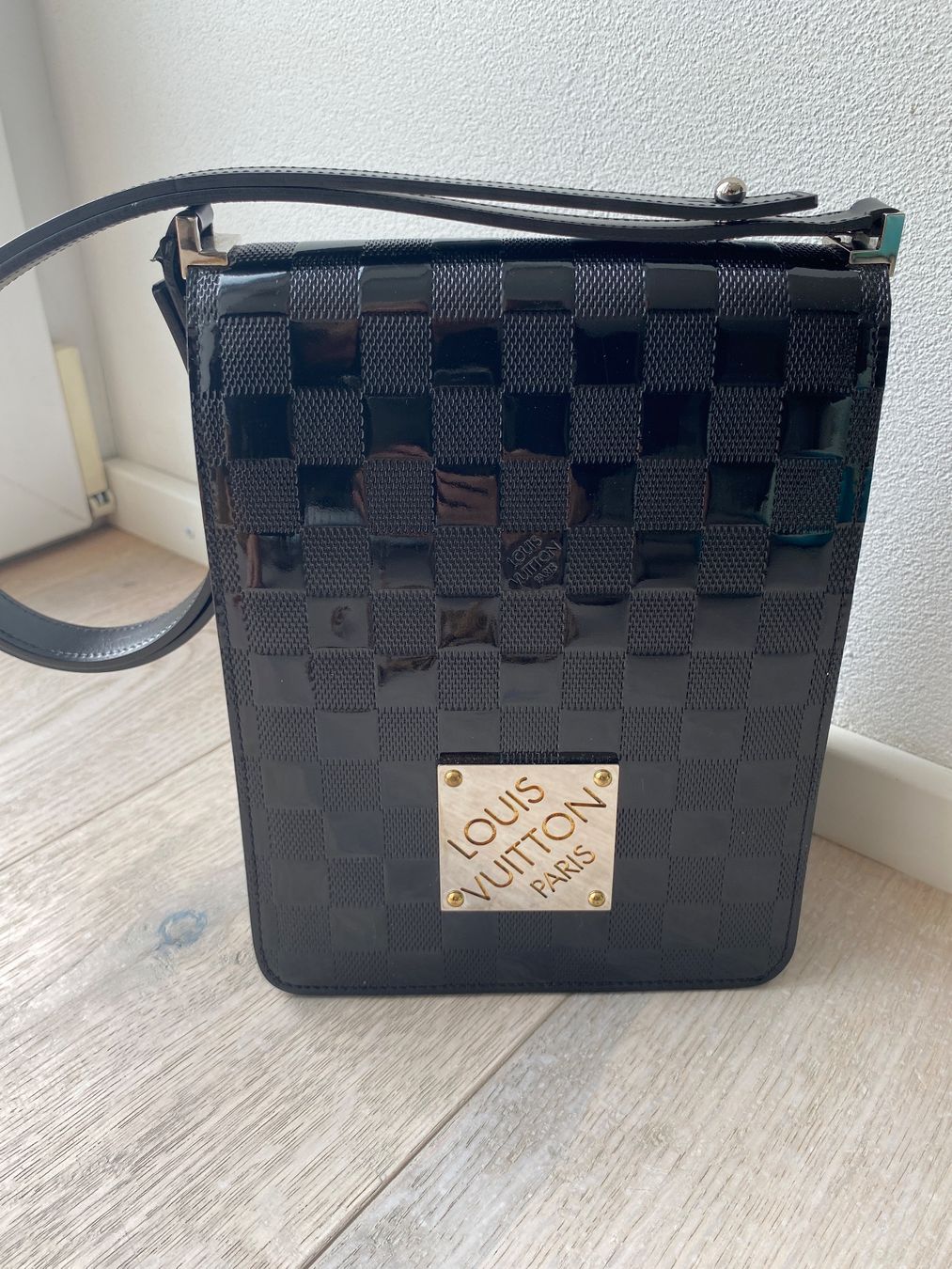 Louis Vuitton Taschen: Louis Vuitton Club Damier Noir – Gebraucht aus Nohl von Gross2