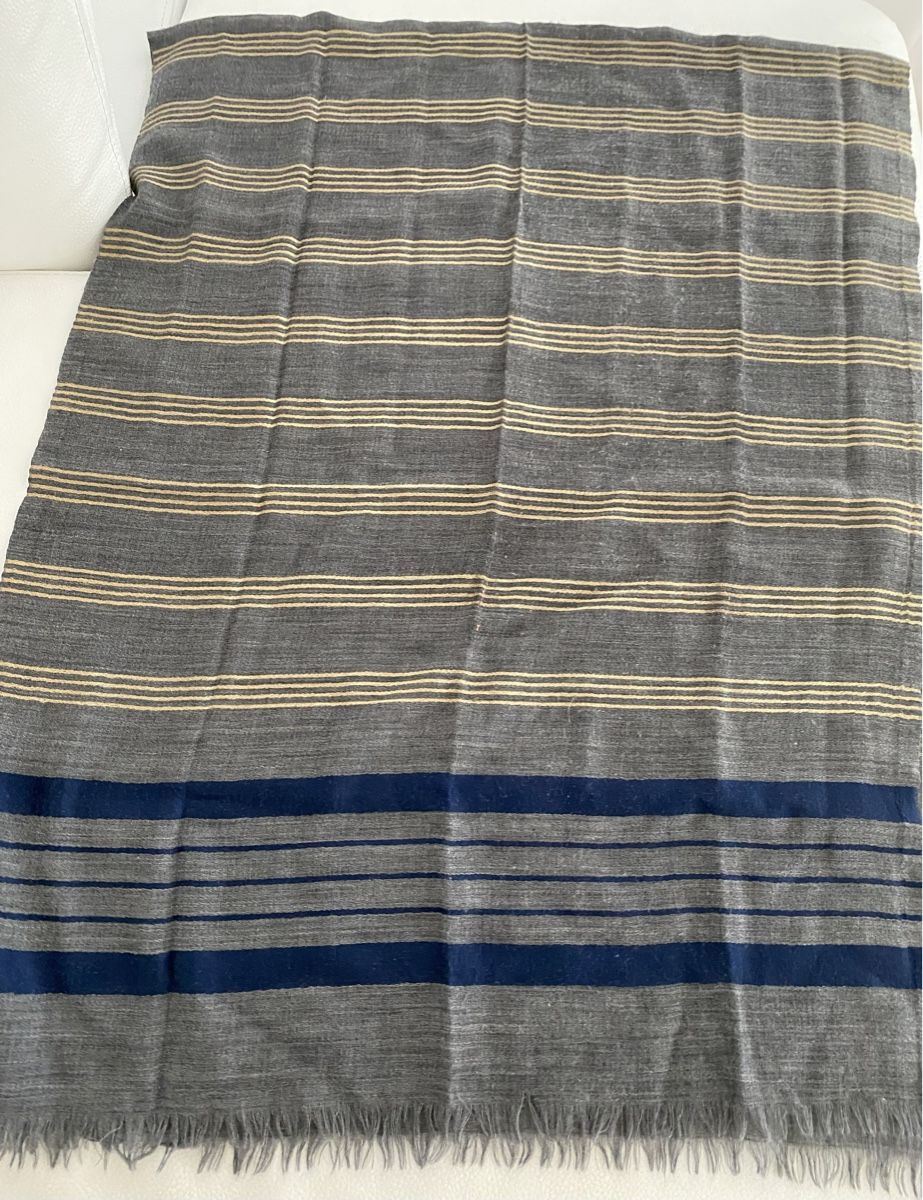 Foulard & Sciarpe: Wolle Schal 🌸 – Usato da Opfikon venduto da Luis144 2