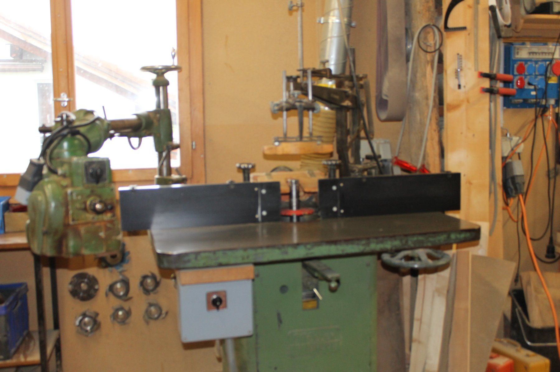 Müller Tutte le macchine: Kehlmaschine Müller Brugg – Usato da Obersaxen venduto da helmy_09 2