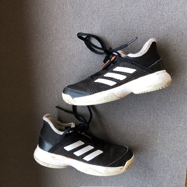Adidas Scarpe da uomo: Adidas Tennis Schuhe 28 – Usato da Bennau venduto da Fury3