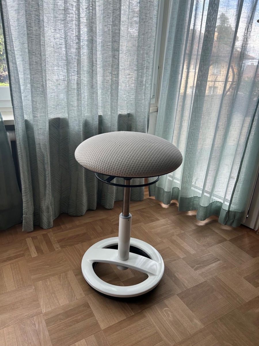 Tabourets: Ergonomischer Hocker Topstar - Weiss – D'occasion à Zug par AleParla