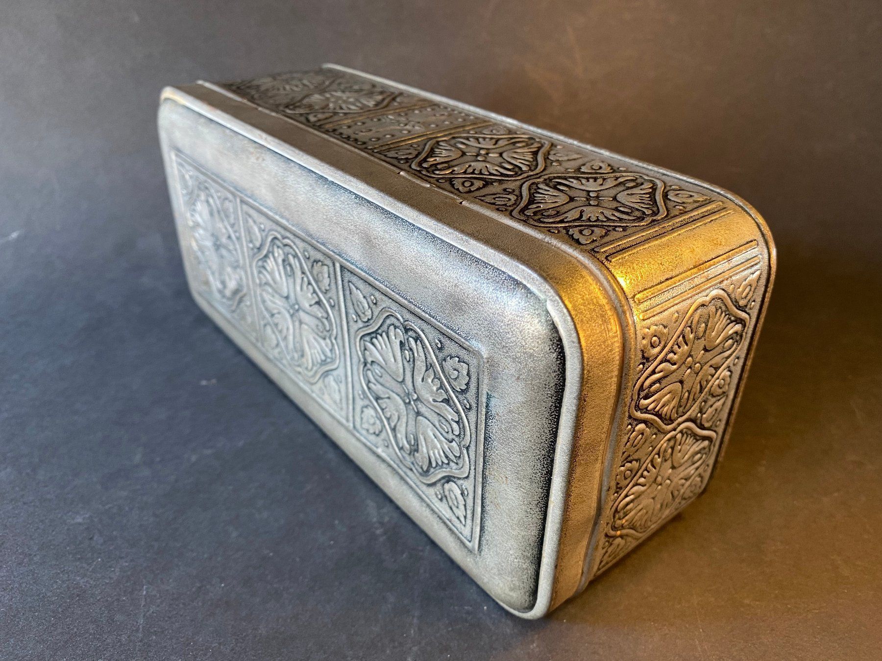 Barattoli: Vintage Schöne Blechdose – Usato da Schaffhausen venduto da vintageville 4
