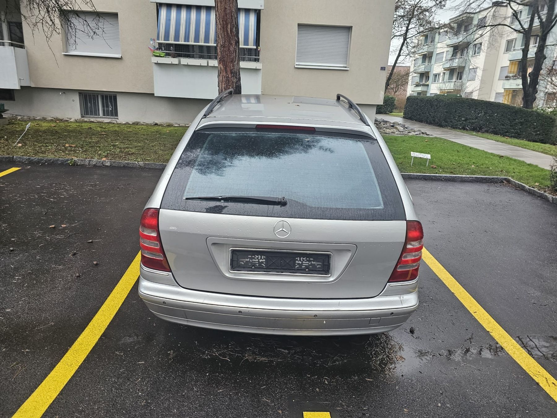 Mercedes-Benz Automobili: Mercedes C220 CDI Kombi 2003 – Difettoso da Dietikon venduto da matej069 2
