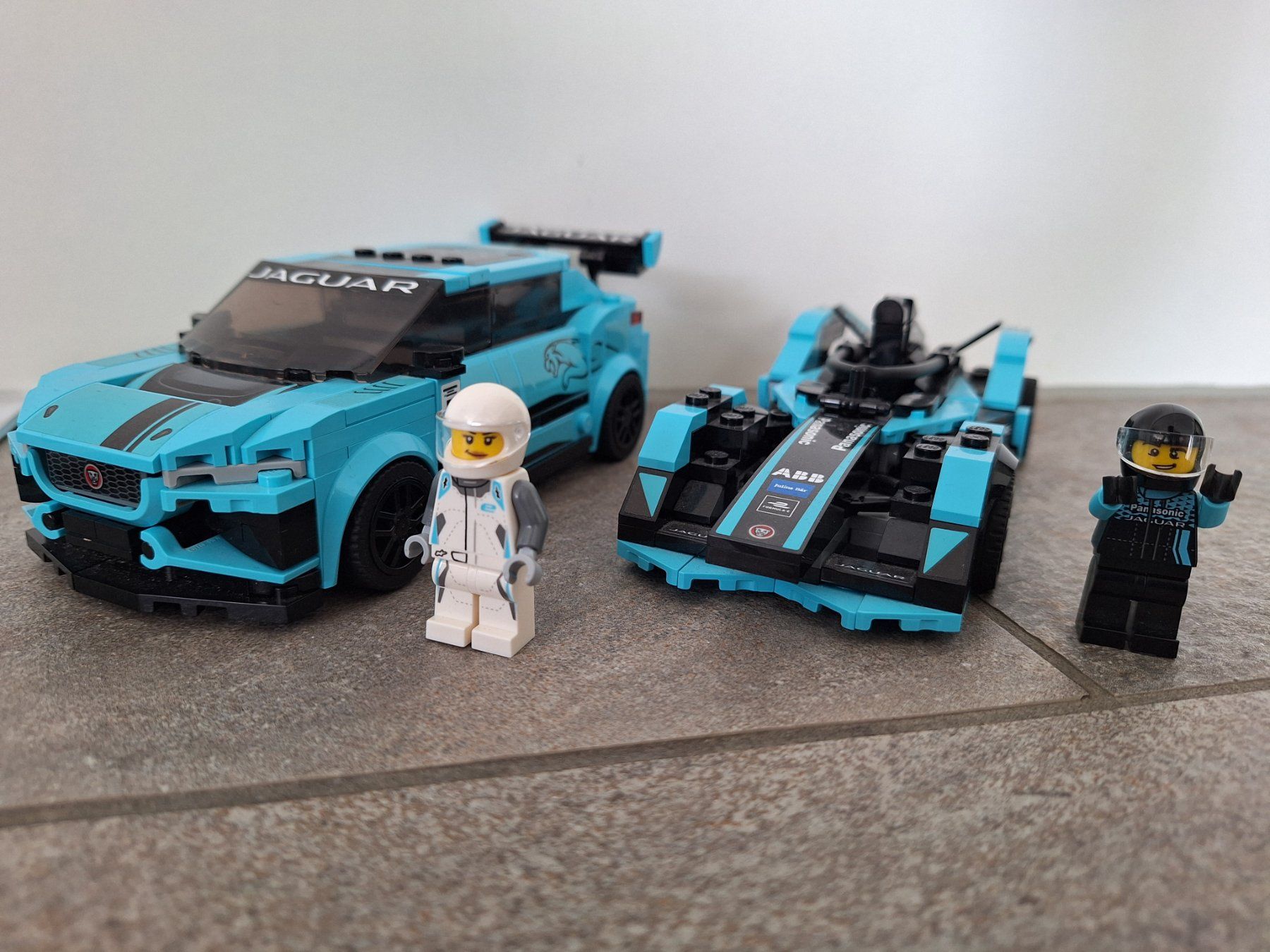 Lego Baukästen: LEGO Formula E Panasonic Jaguar Racing, Set 76898 – Gebraucht aus Einsiedeln von  1