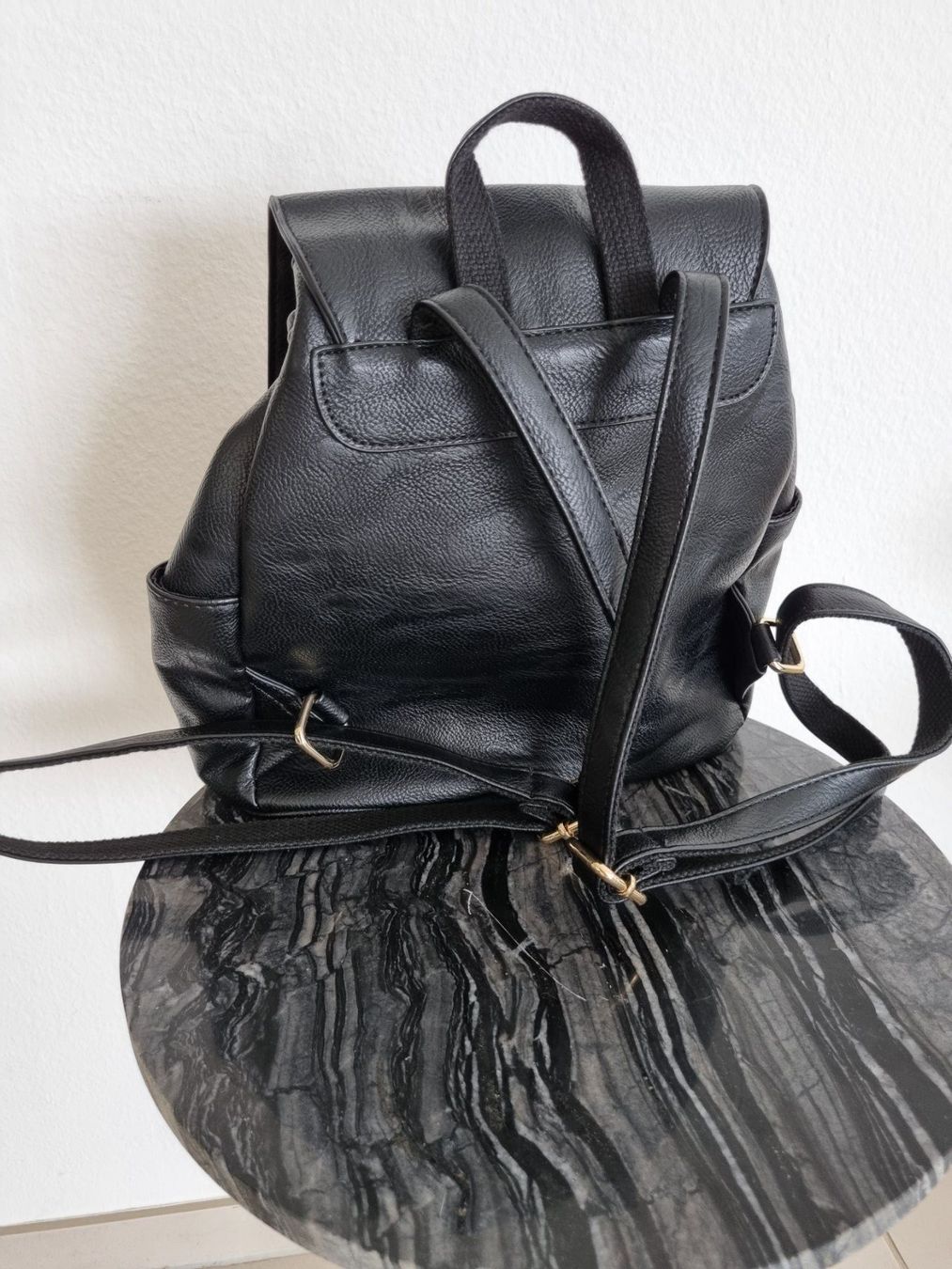 Zaini: Rucksack mit Schleife Neu in Schwarz – Nuovo (secondo la descrizione) da Bassersdorf venduto da Sandy456 2