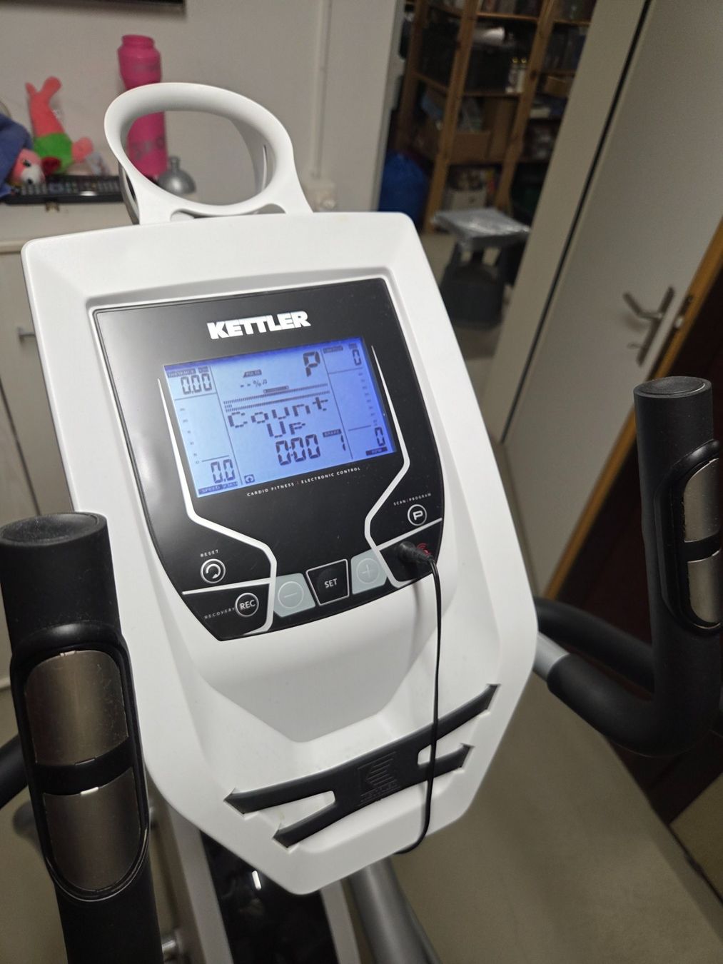Kettler Hometrainer: Kettler ELYX 3 / FB609 Crosstrainer Ellipsentrainer – Usato da Uetikon am See venduto da zanrob 2