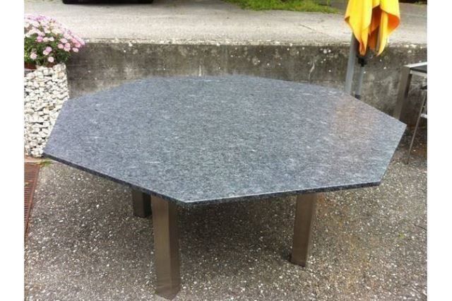 Tische: Granittisch achteckig 160 x 160 cm – Neu (gemäss Beschreibung) aus Niederbipp von famesdesign 1