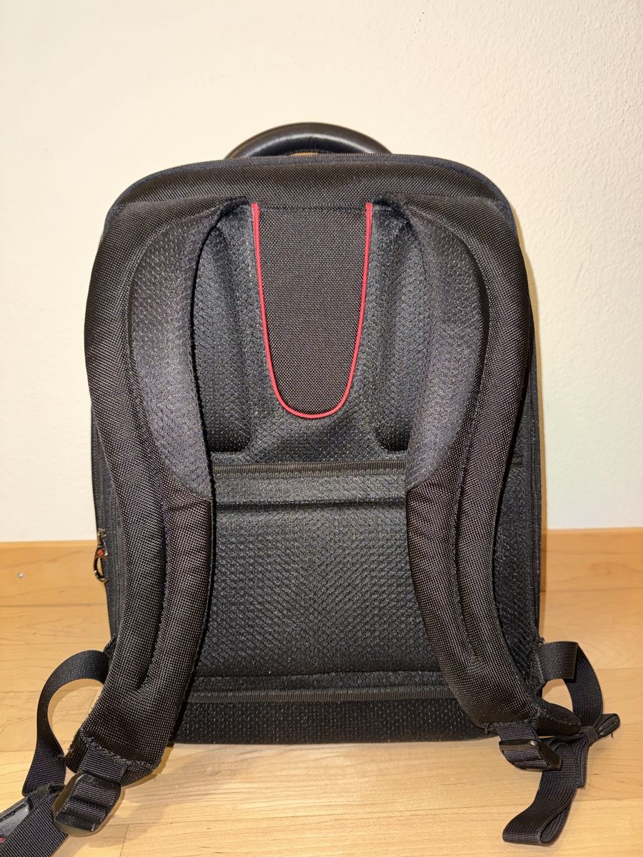 Samsonite Zaini: Samsonite Pro-DLX 5 Laptop Backpack 15.6 Inch – Usato da Kilchberg ZH venduto da aas_7h5z 1