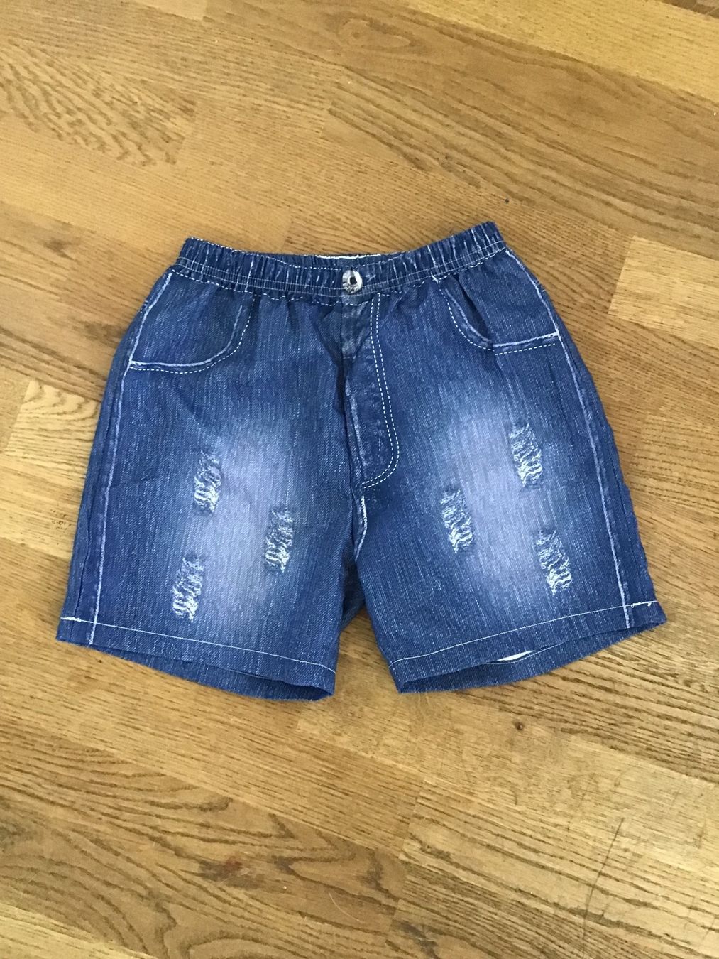 Hosen: Kurze Hose Gr. 110... Neu! – Neu (gemäss Beschreibung) aus Uetendorf von Koh0