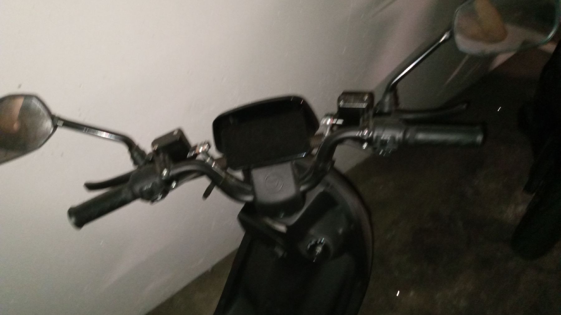 Yadea Scooters: scooter électrique Yadea DE38 neuf  – Neuf avec emballage d'origine à Meyrin par pamanic 1