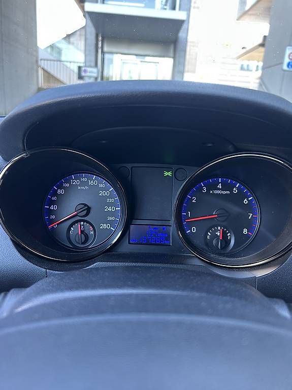 Autos: Hyundai Genesis 3.8V6 – Gebraucht aus Mont-sur-Lausanne von bca_552n 3