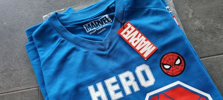 MARVEL - The Amazing Spider-Man T-Shirt Sports US (L), NEW