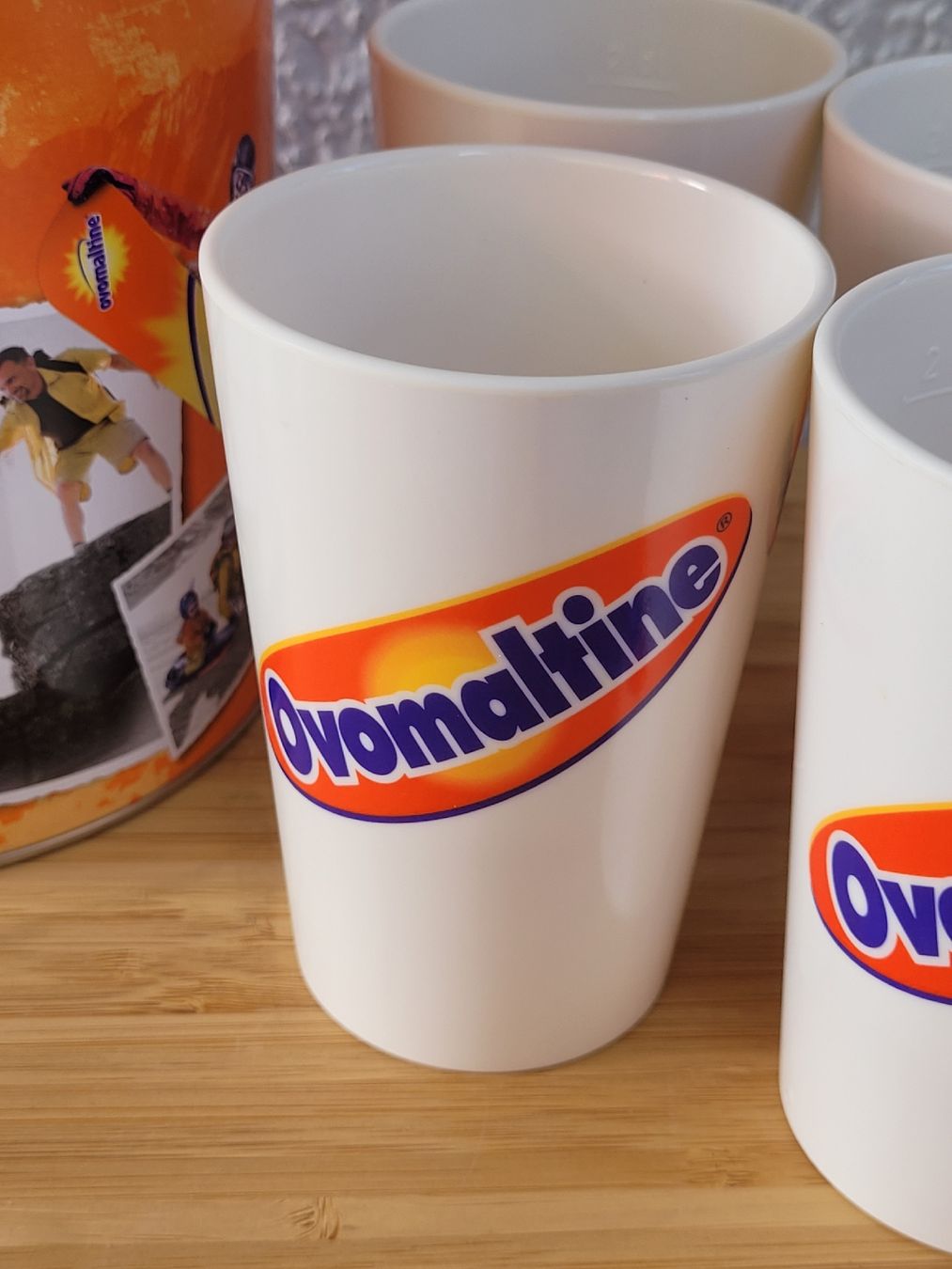 Set di piatti: Schönes Set Ovomaltine – Usato da Buttikon SZ venduto da Renco 1