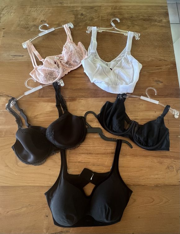 Lot de soutiens-gorge 80 d parfait état (D'occasion) à Lugnorre