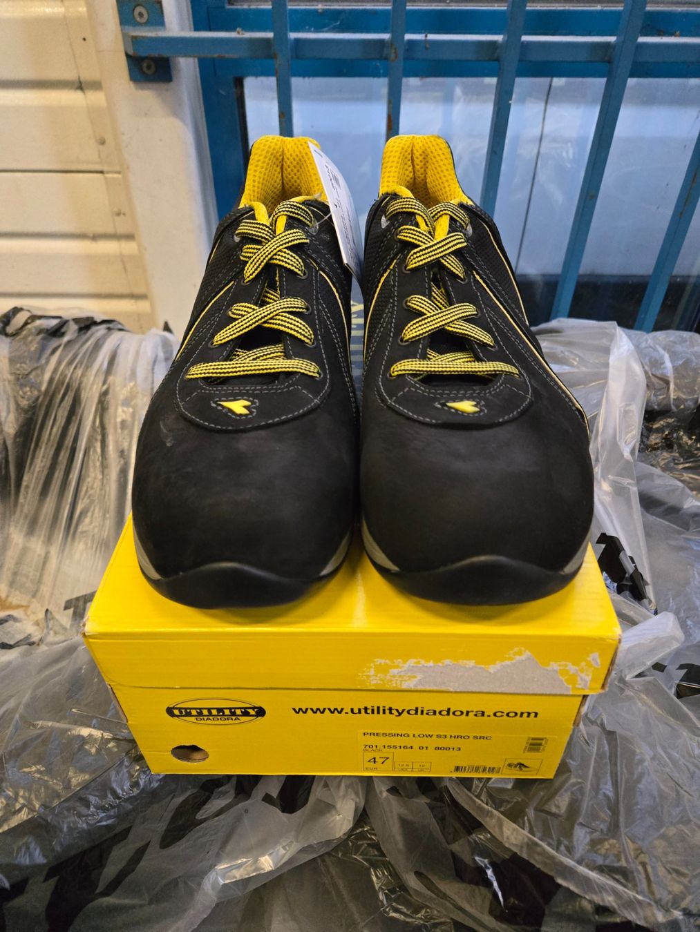 Diadora Scarpe da uomo: Chaussures Diadora Pressing noir S3 – Nuovo (secondo la descrizione) da fully venduto da Coimpa99 1