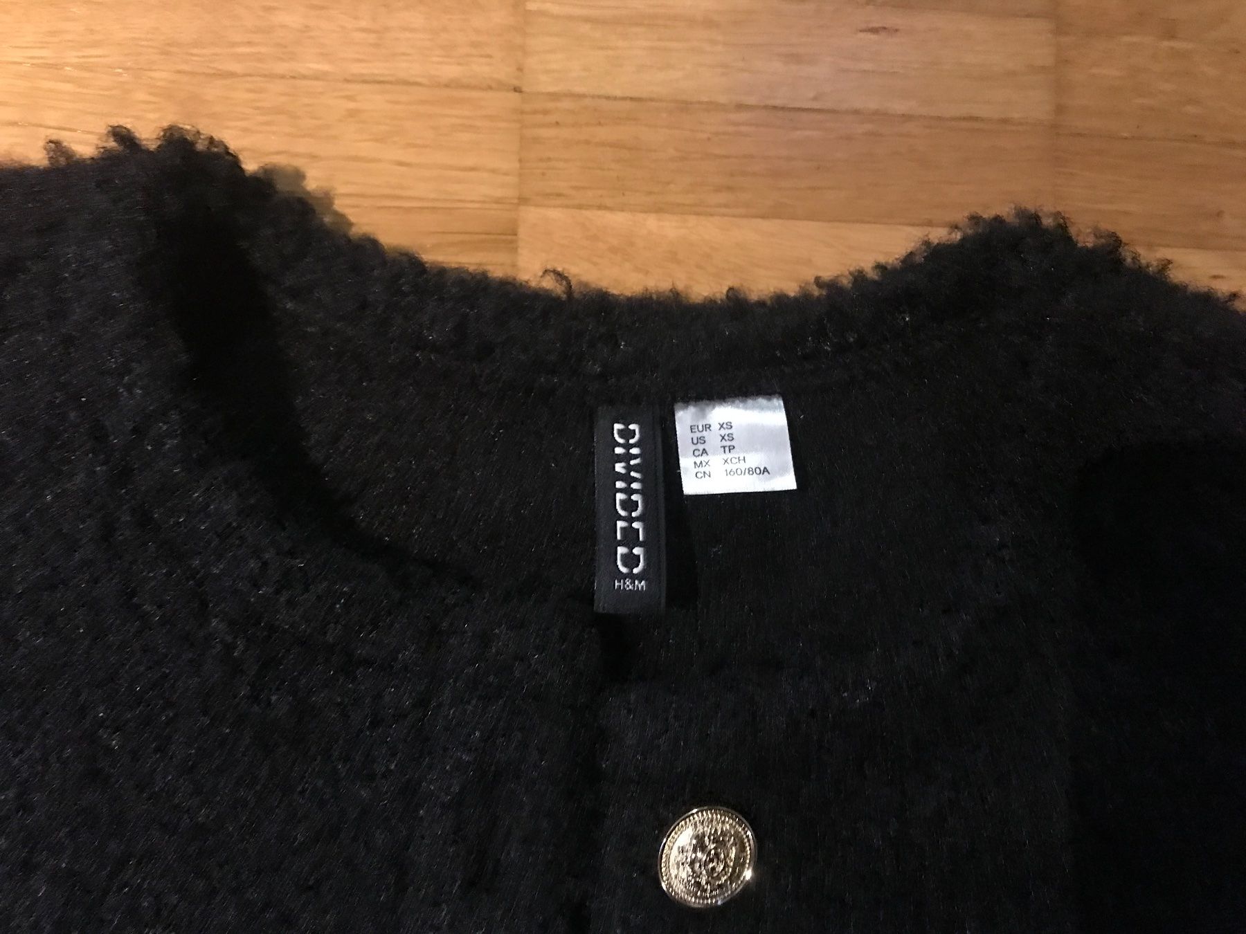H&M Giacche: Flauschiges schwarzes Jäckli Gr XS – Nuovo (secondo la descrizione) da St. Margrethen SG venduto da kellenbh 2
